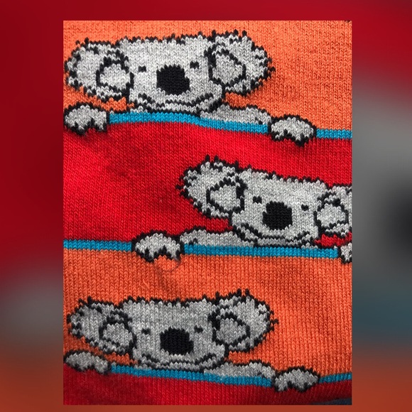 *SOLD* Groov-E-Wear Australian Socks - Picture 2 of 4